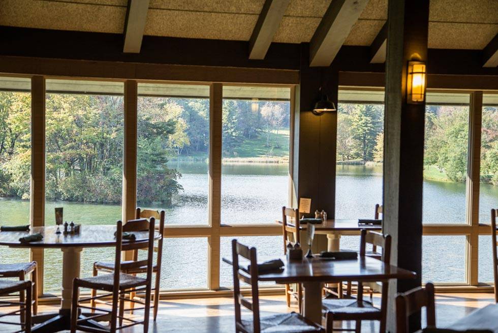 Peaks of Otter Lodge Lake View Dining Room
